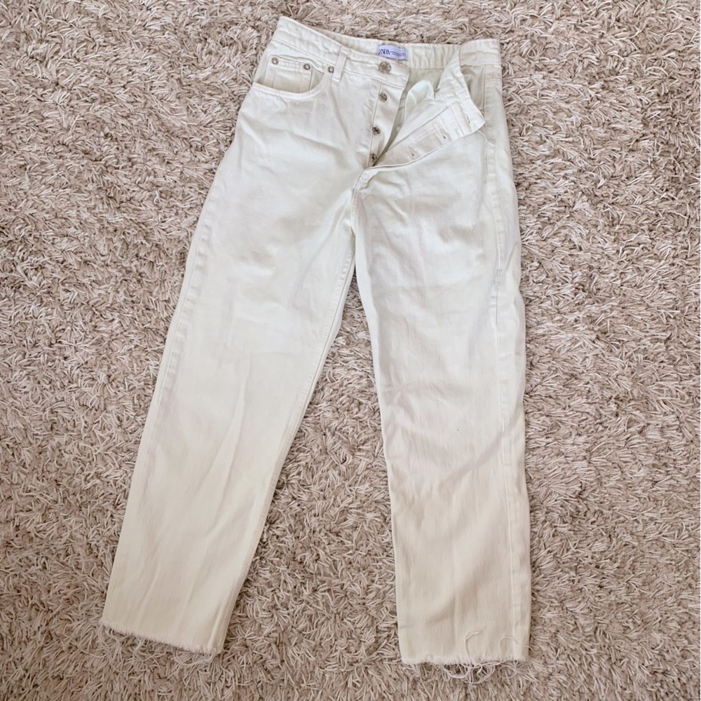 Zara pale yellow jeans